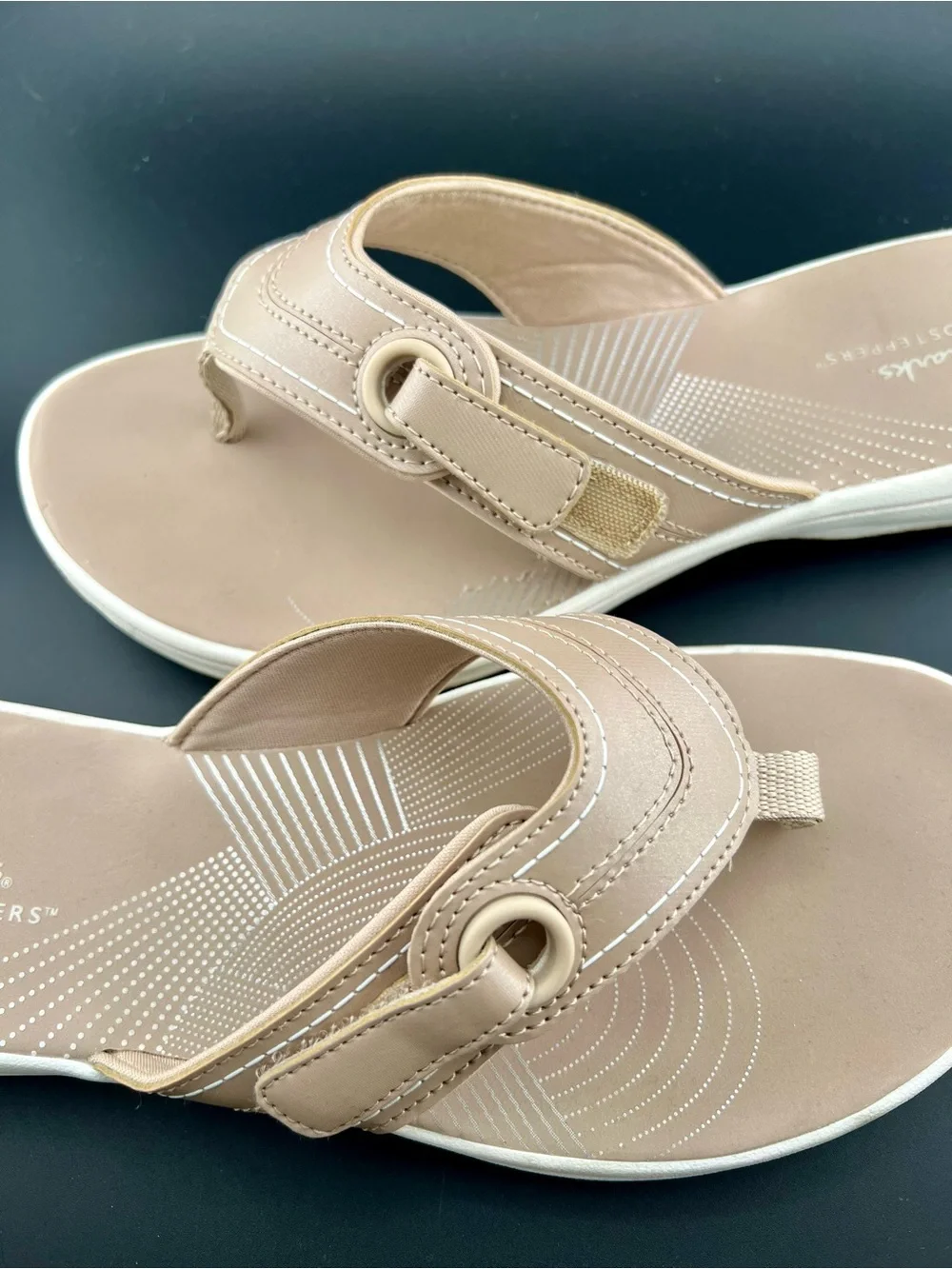 Clarks Cloudestepper Cushioned Sandals Flip Flops Beach Shors